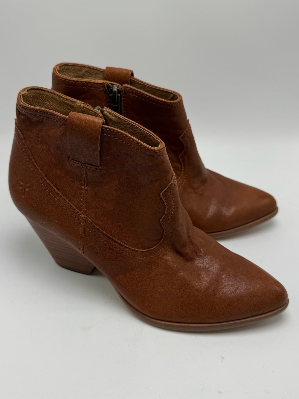 Frye Reina Cognac Leather Western Pointed Toe Ankle Booties Size 7M Boho Cowgirl